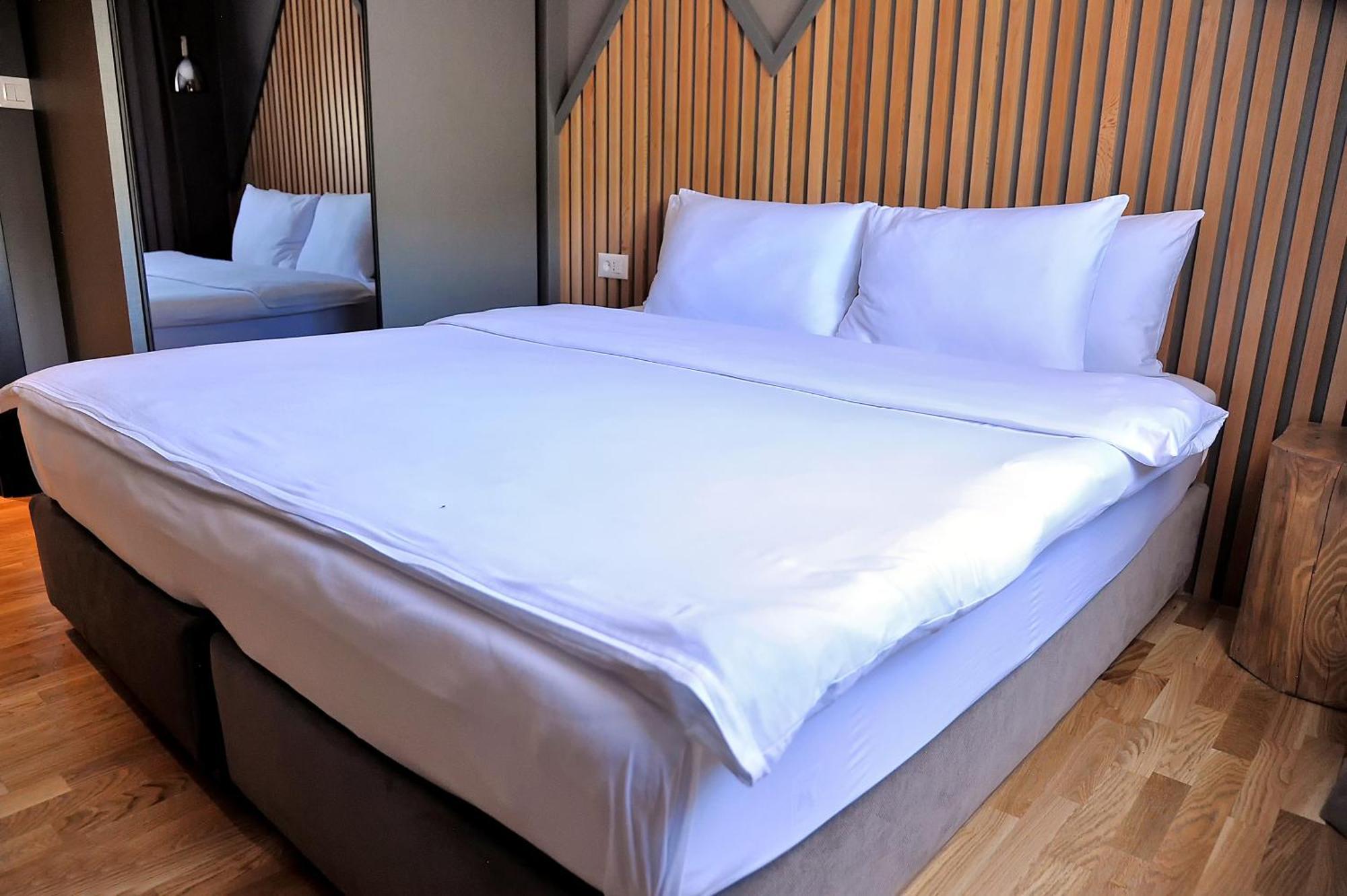 Modern Mountain Hotel Kolašin Buitenkant foto